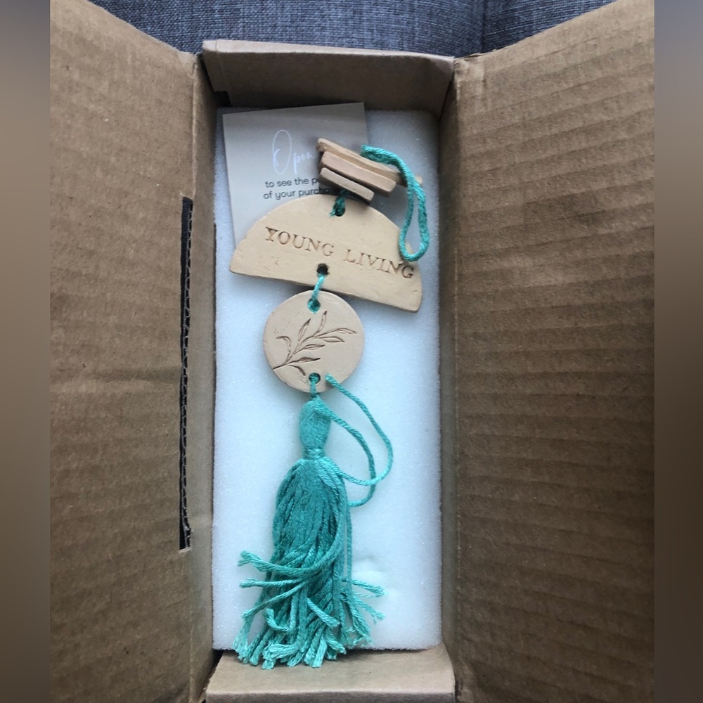 Young living Clay Hanger for Essential Oils